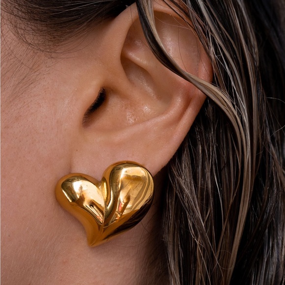 Luv AJ Sweetzer Gold Heart Earrings - NWT Sculptural Statement Studs - Picture 2 of 6
